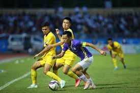 Tình hình lực lượng trước trận đấu